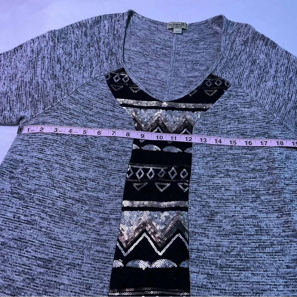 ONE WORLD Gray and Black sequined geometric patterns Tunic Top 1X